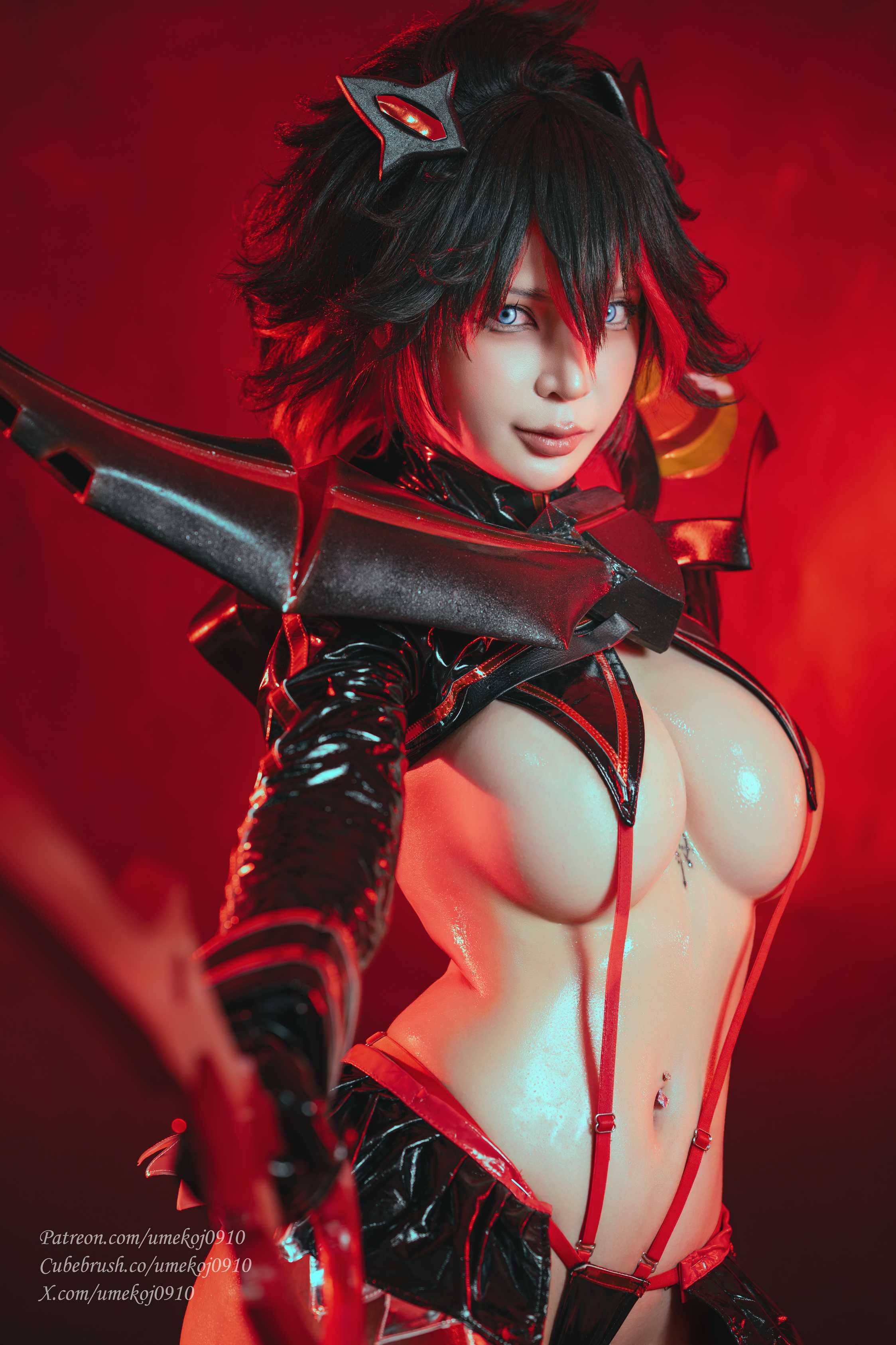 Umeko J – Ryuko Matoi Kamui Senketsu Ver. 「Kill la Kill」 - 红蓝对冲光放大角色张力(第3张,共3张)