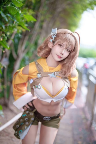 抱走莫子AAcos胜利女神妮姬阿妮斯超级巨星，造型细节还原超亮眼