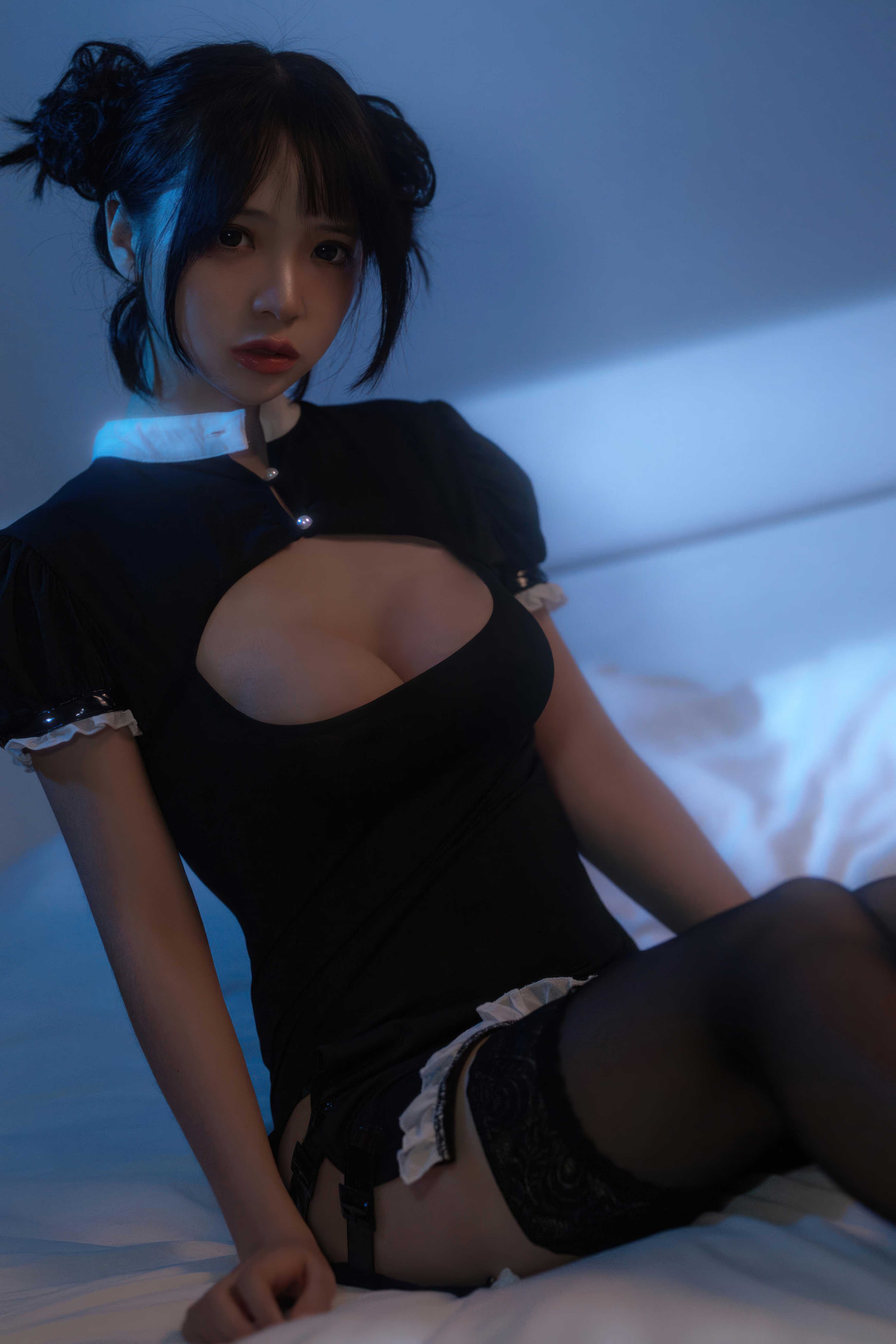 疯猫ss – 黑色护士 - 黑白撞色的服装细节,比常规护士装巧(第2张,共5张)