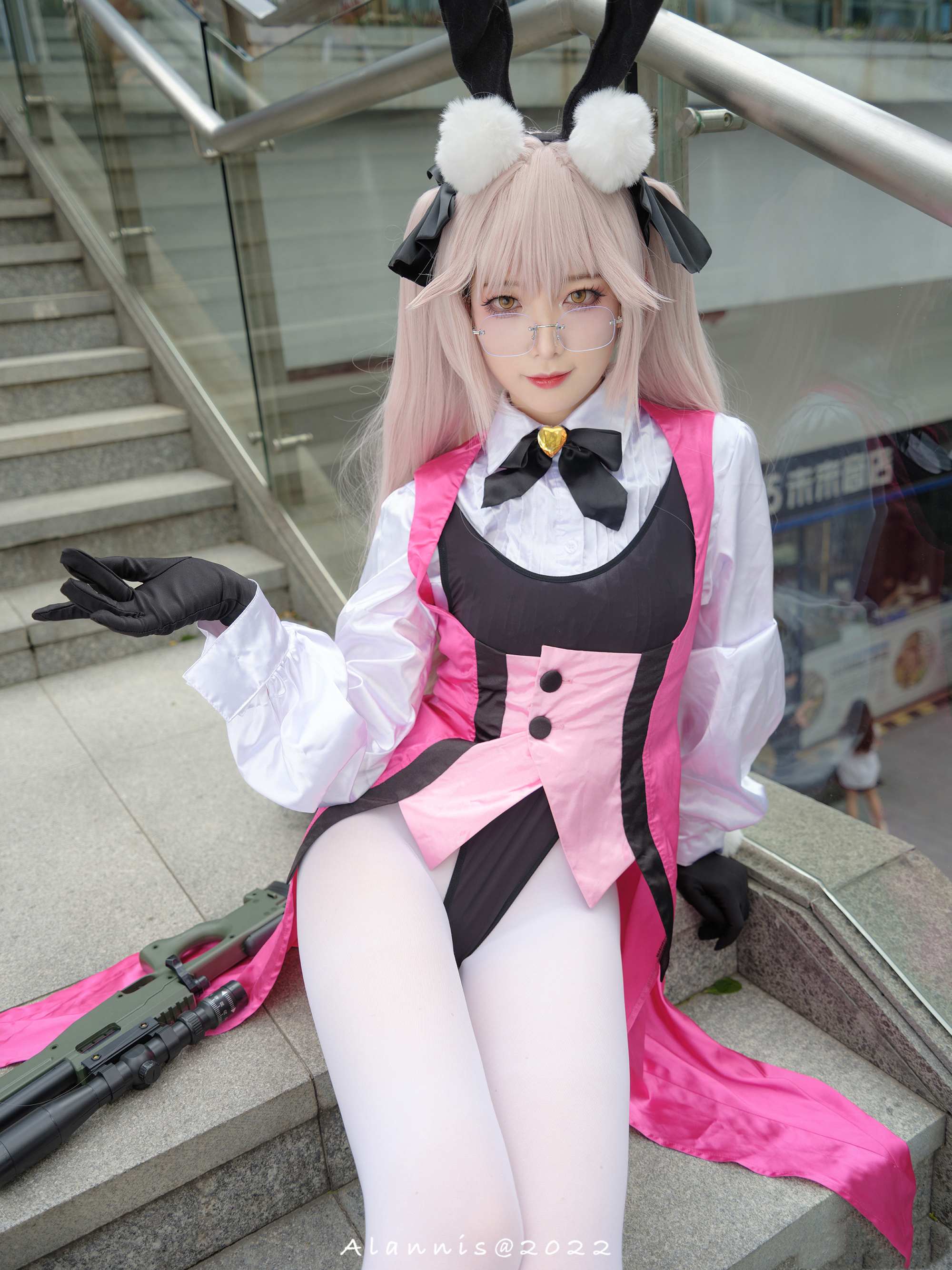 封疆疆v FGO 光之高扬斯卡娅兔女郎场照 - 外场自然光的松弛感(第3张,共5张)