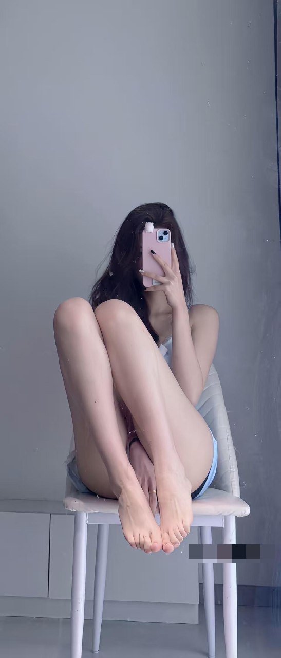 抖音 小霞佩奇 岛遇 - 自然光下的发丝 没有硬拉饱和度（第5张，共5张）
