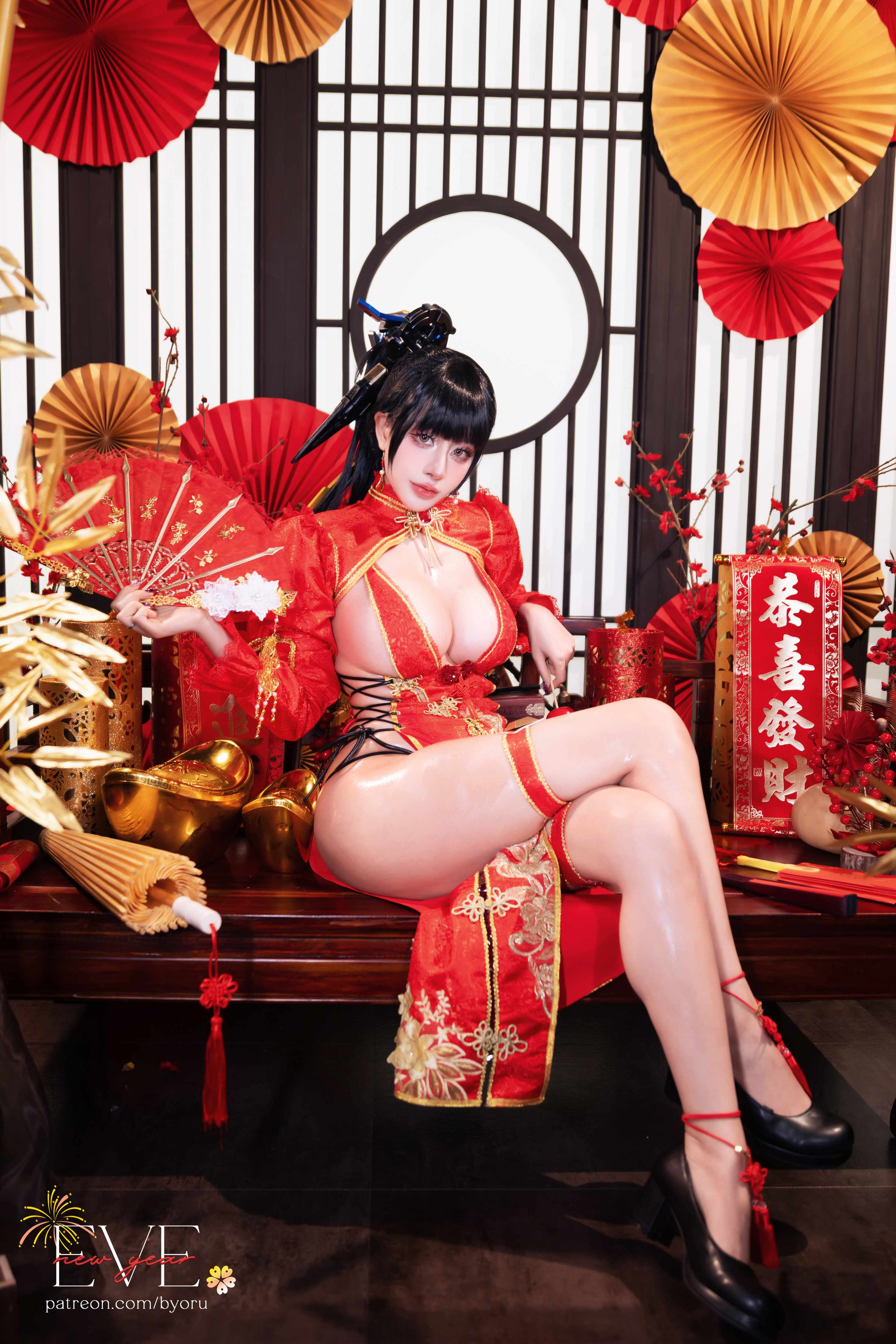 Byoru Eve New Year Qipao - 红金配色的场景氛围感(第5张,共5张)