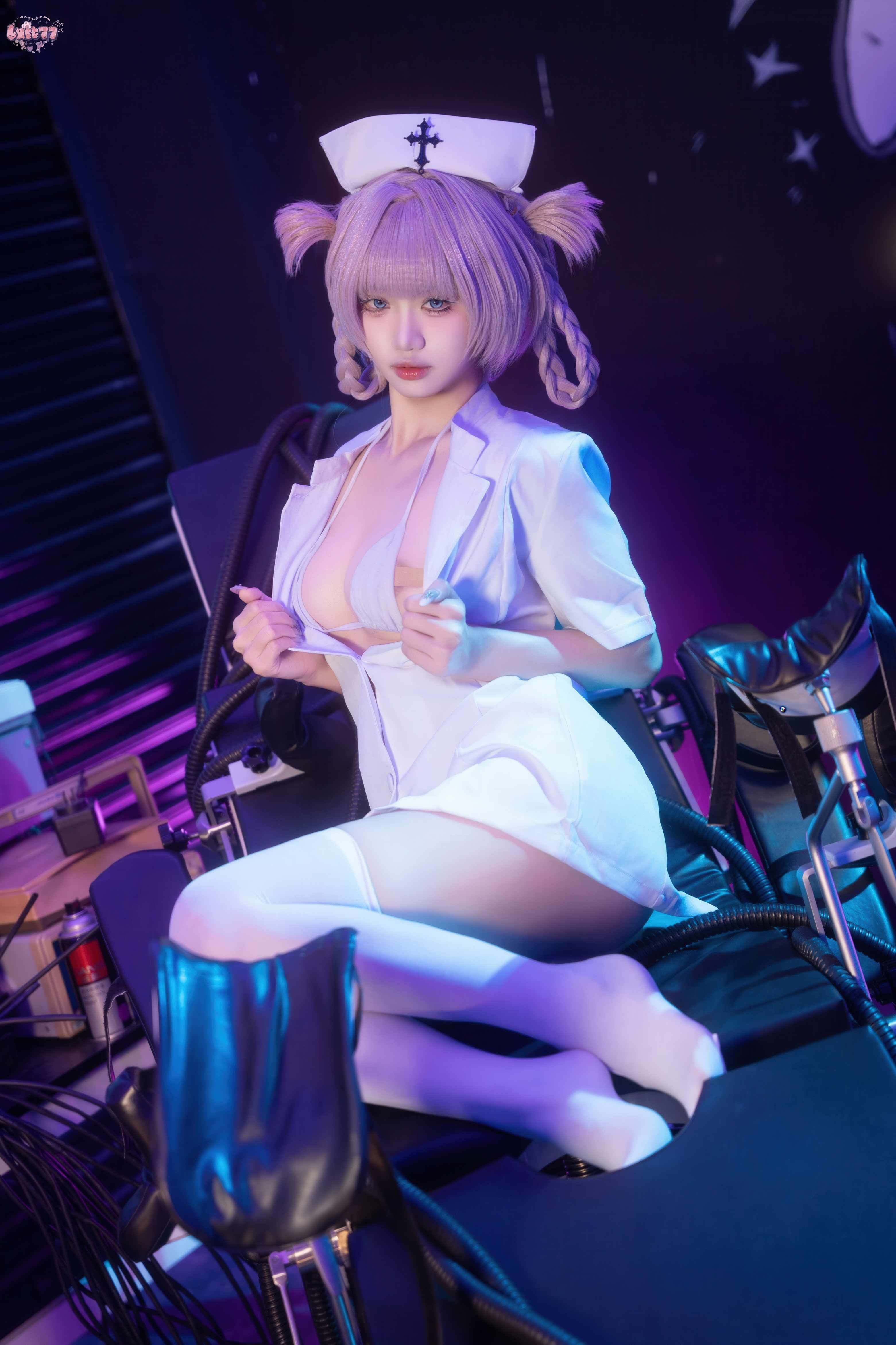 柒柒要乖哦 – 彻夜之歌 护士服小荠 COS写真图集（第1张，共4张）