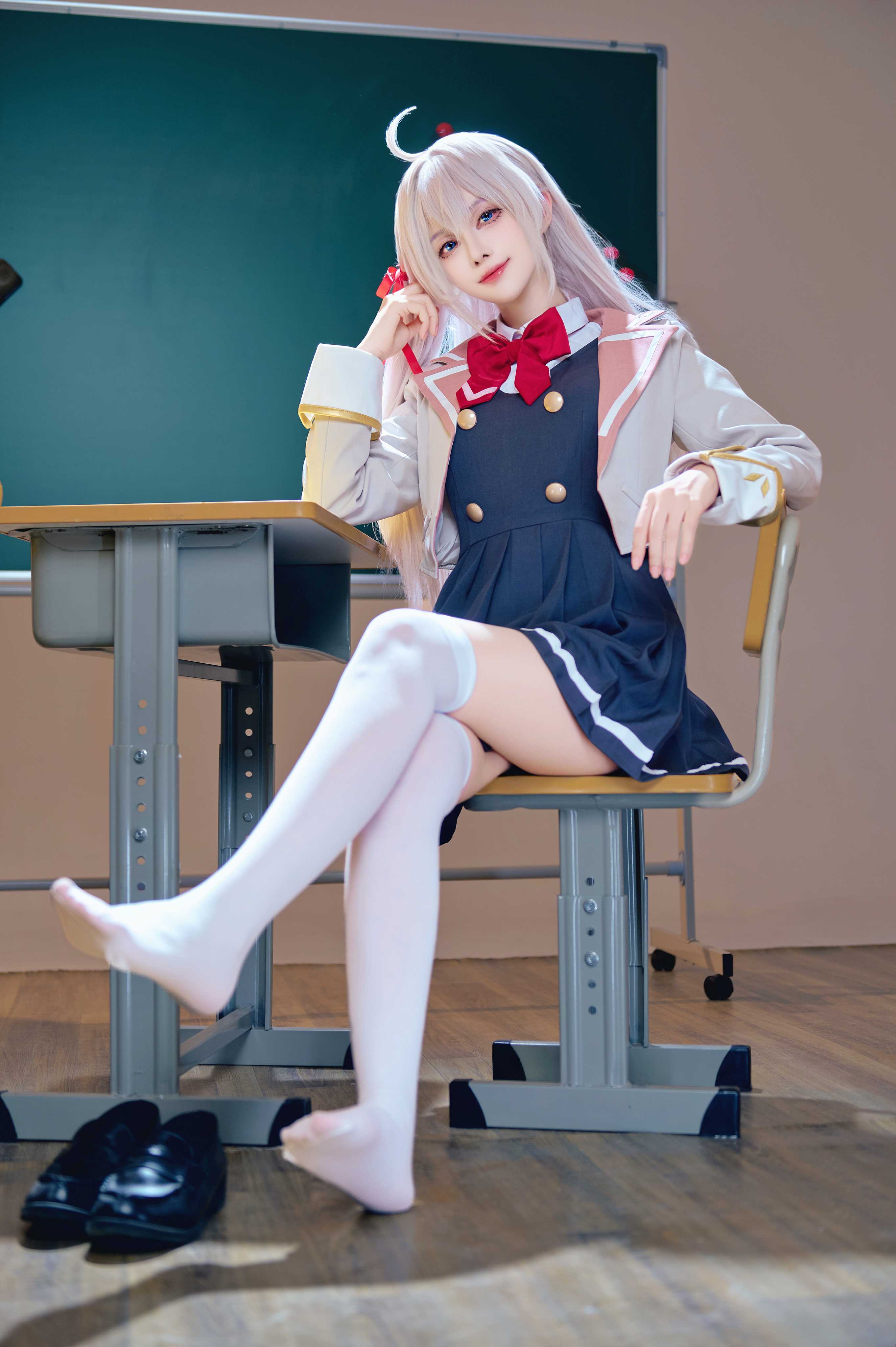Shika小鹿鹿 艾莉同学 - 校服细节还原,没有一处敷衍(第3张,共5张)