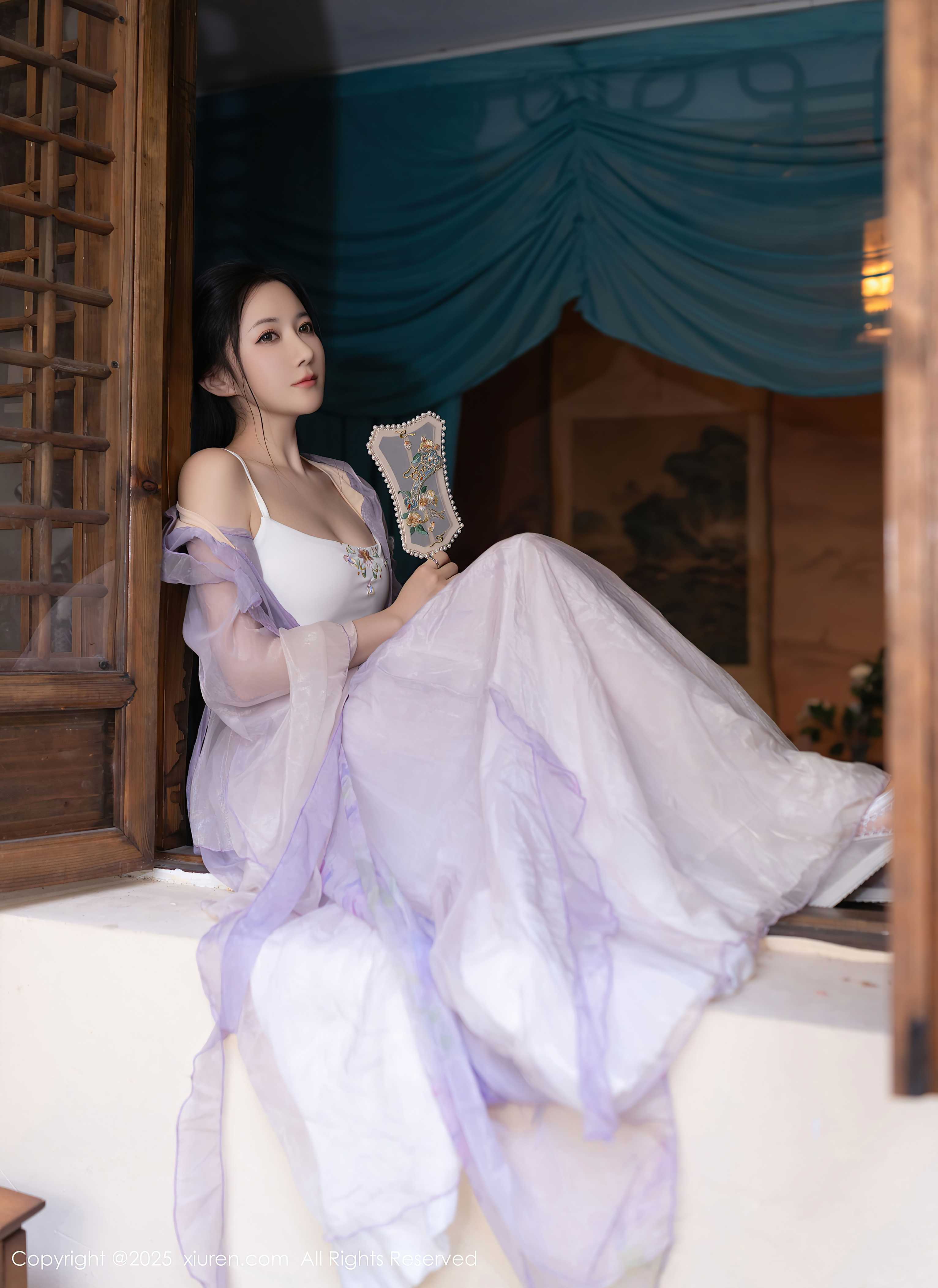 Xiuren秀人网2025.09.05 鱼子酱Fish74+/ - 内外景切换的光影衔接很顺(第3张,共5张)