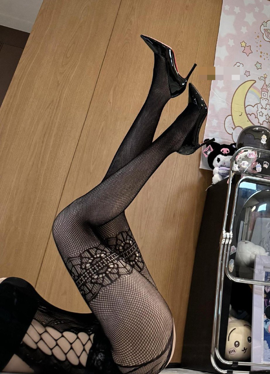 抖音布罗莉秘语空间第36期：光影质感比往期还要出彩