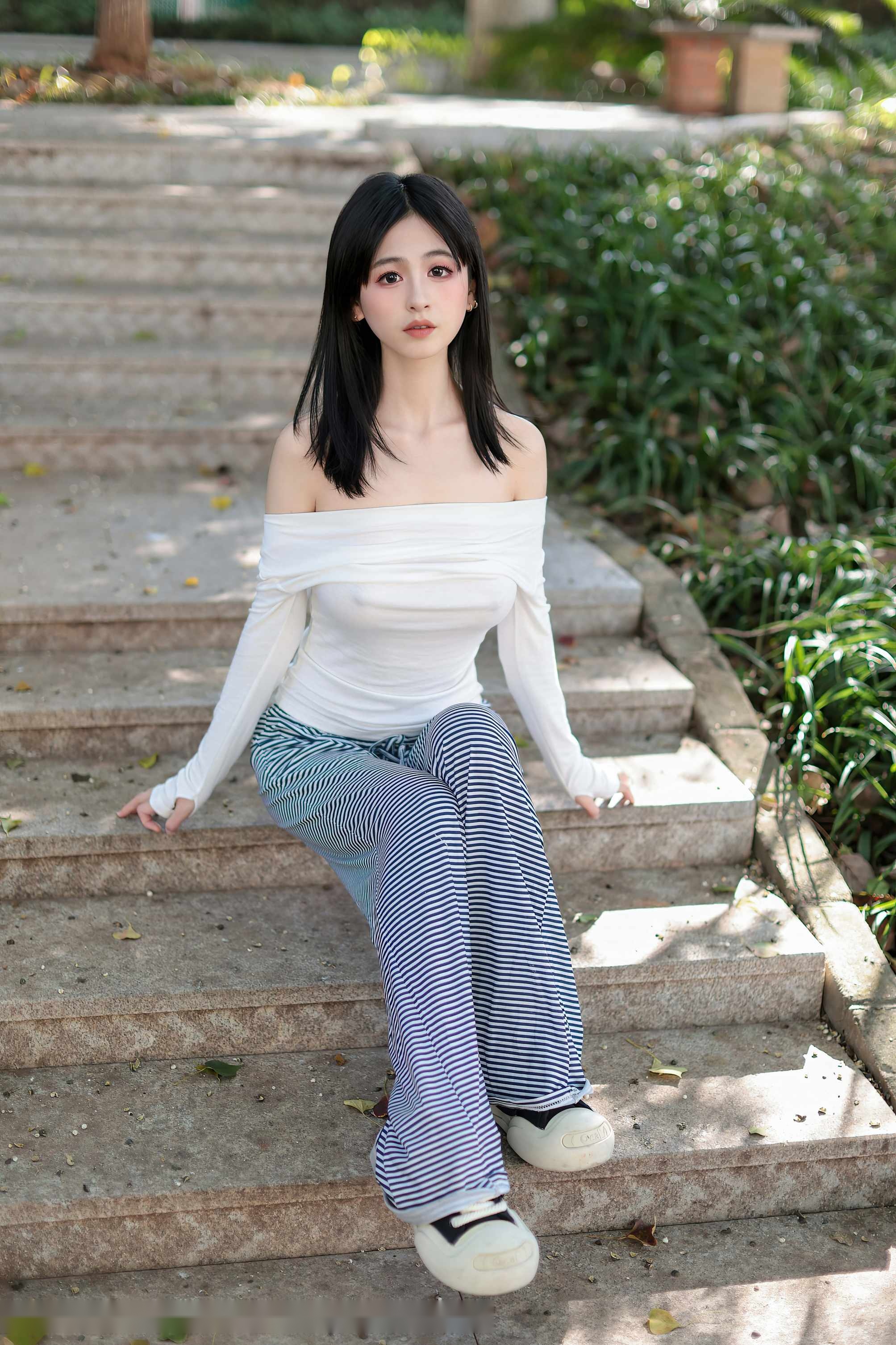 Xiuren秀人网2024.12.16 奶芙乔乔85+／ COS写真图集（第1张，共3张）