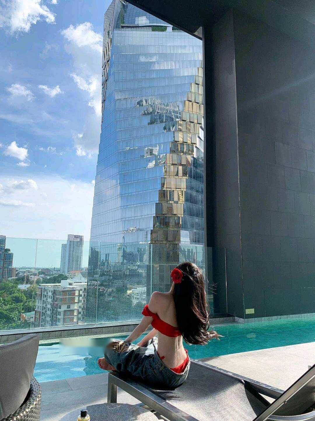 抖音 Ck 岛遇 COS写真图集(第3张,共5张)