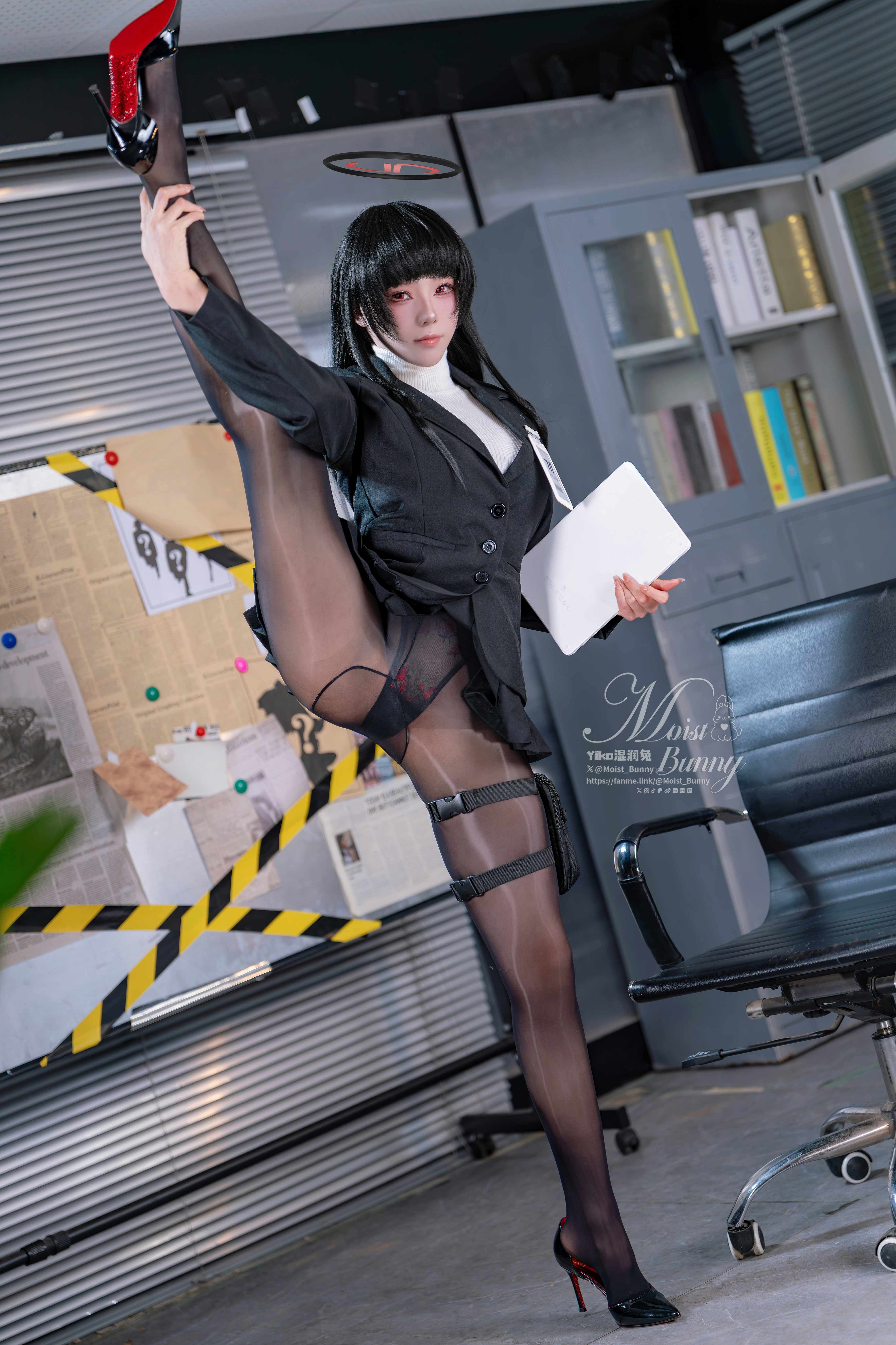 咬一口兔娘2026年新作上线，碧蓝档案调月莉音COS造型赏析