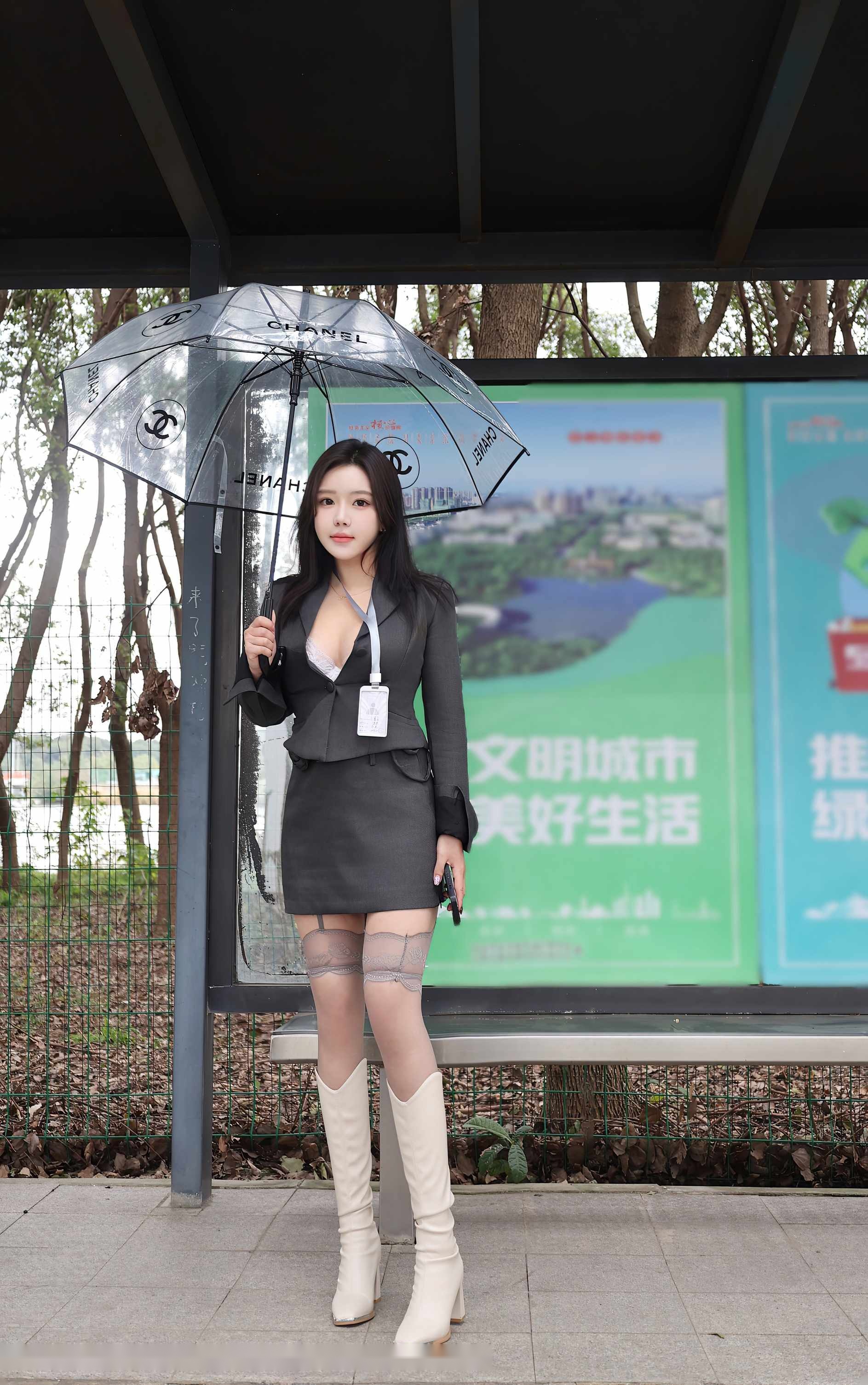 Xiuren秀人网2024.12.13 小薯条nienie 76+／ - 灰系穿搭的色彩平衡（第2张，共5张）