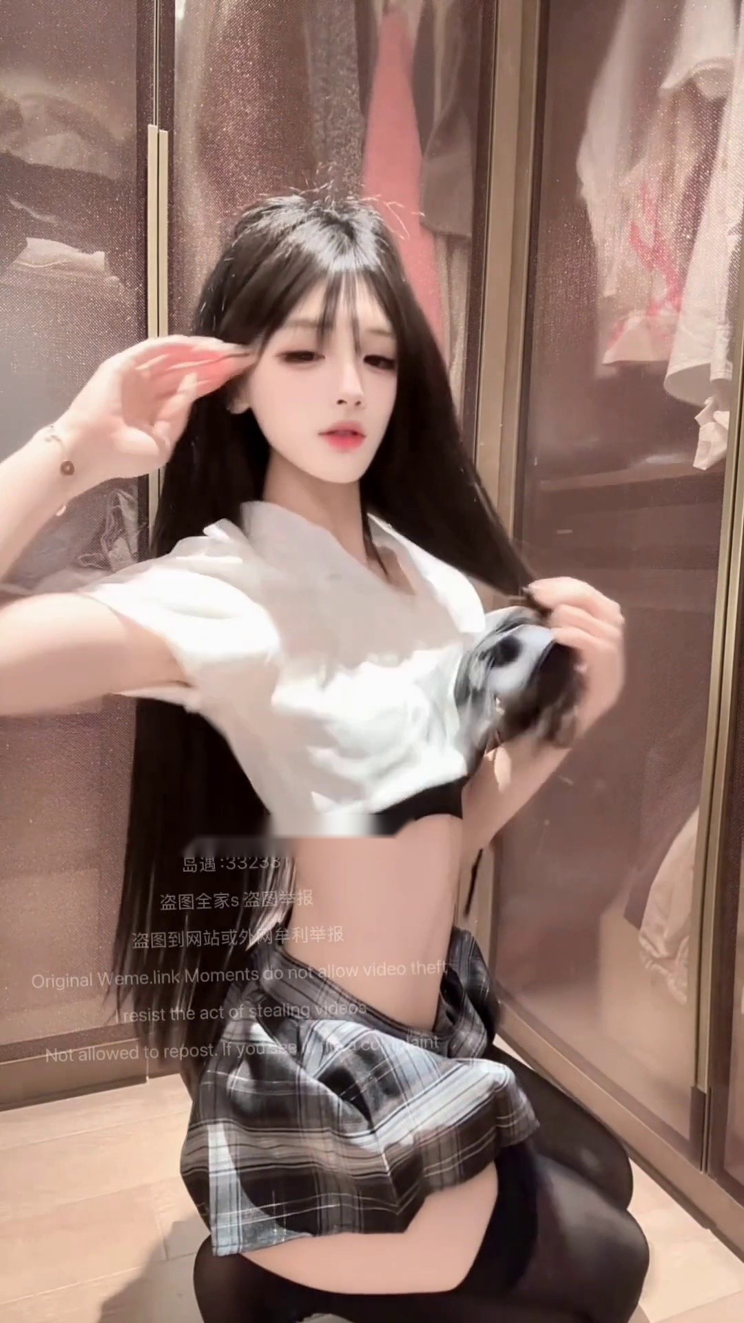 抖音 雅婷小师妹 岛遇 【8V】 COS写真图集(第4张,共5张)