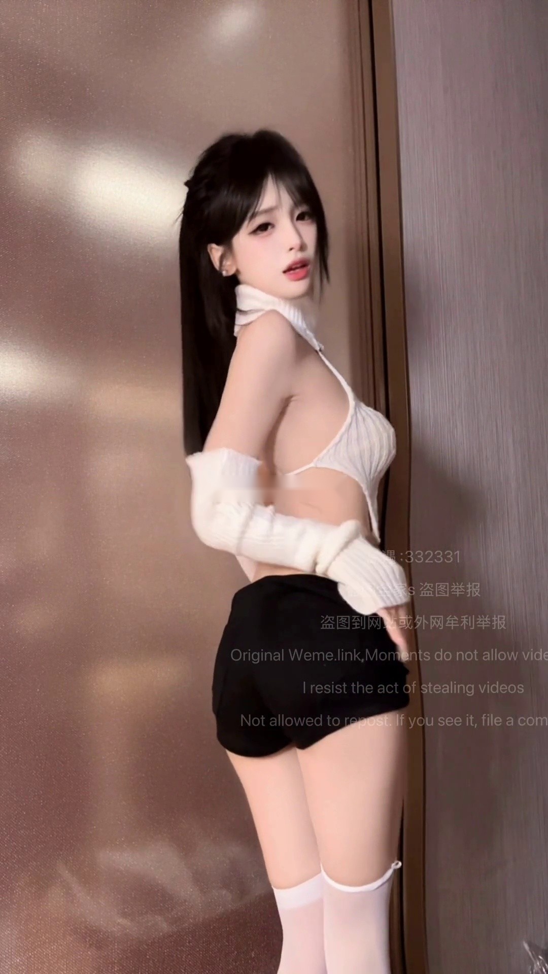 抖音 雅婷小师妹 岛遇 【4V】 - 细节藏在头发和门框的缝隙里（第3张，共4张）
