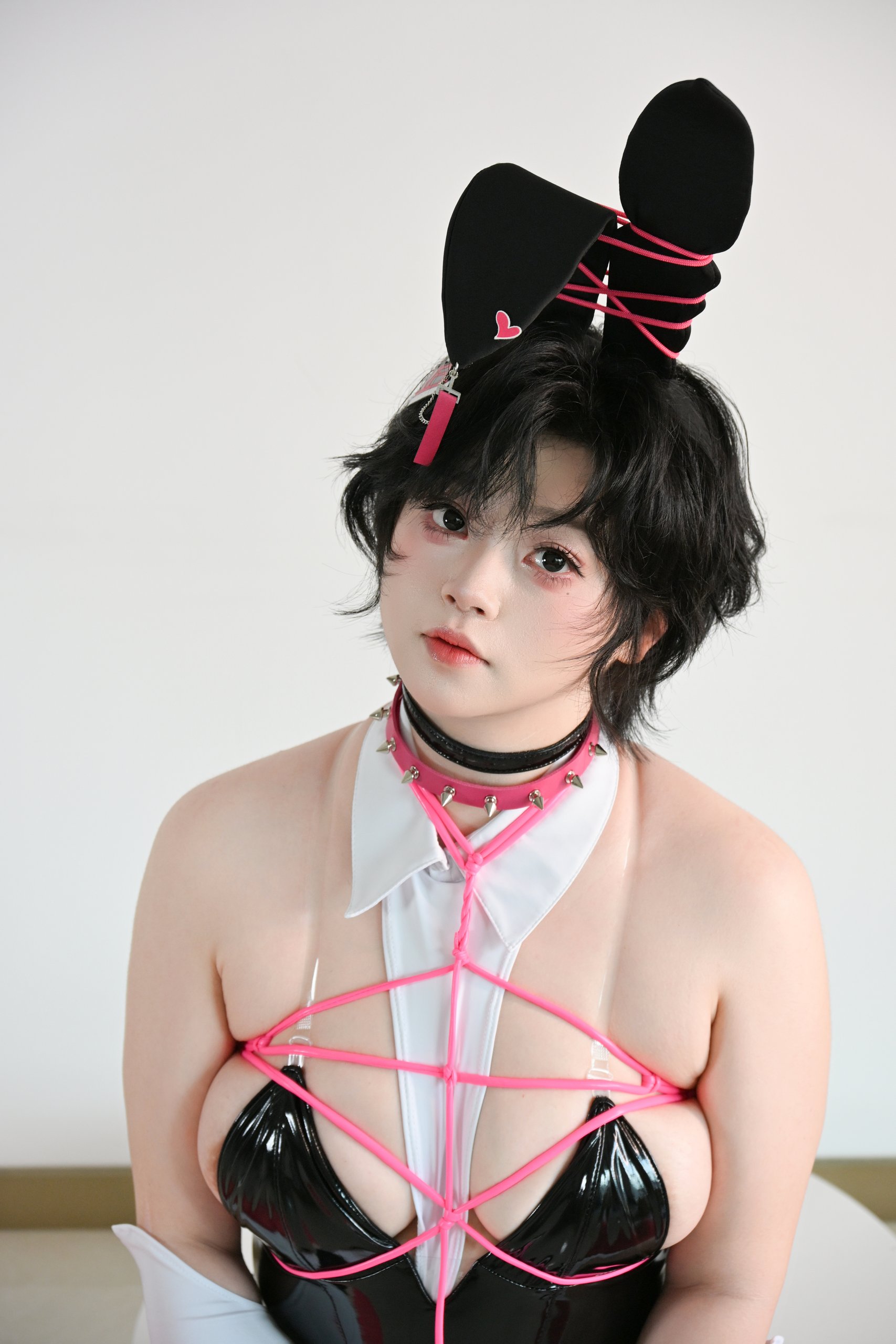 一只毛毛帽 – 粉色兔女郎 - 兔耳帽的收纳,是个小惊喜(第4张,共5张)