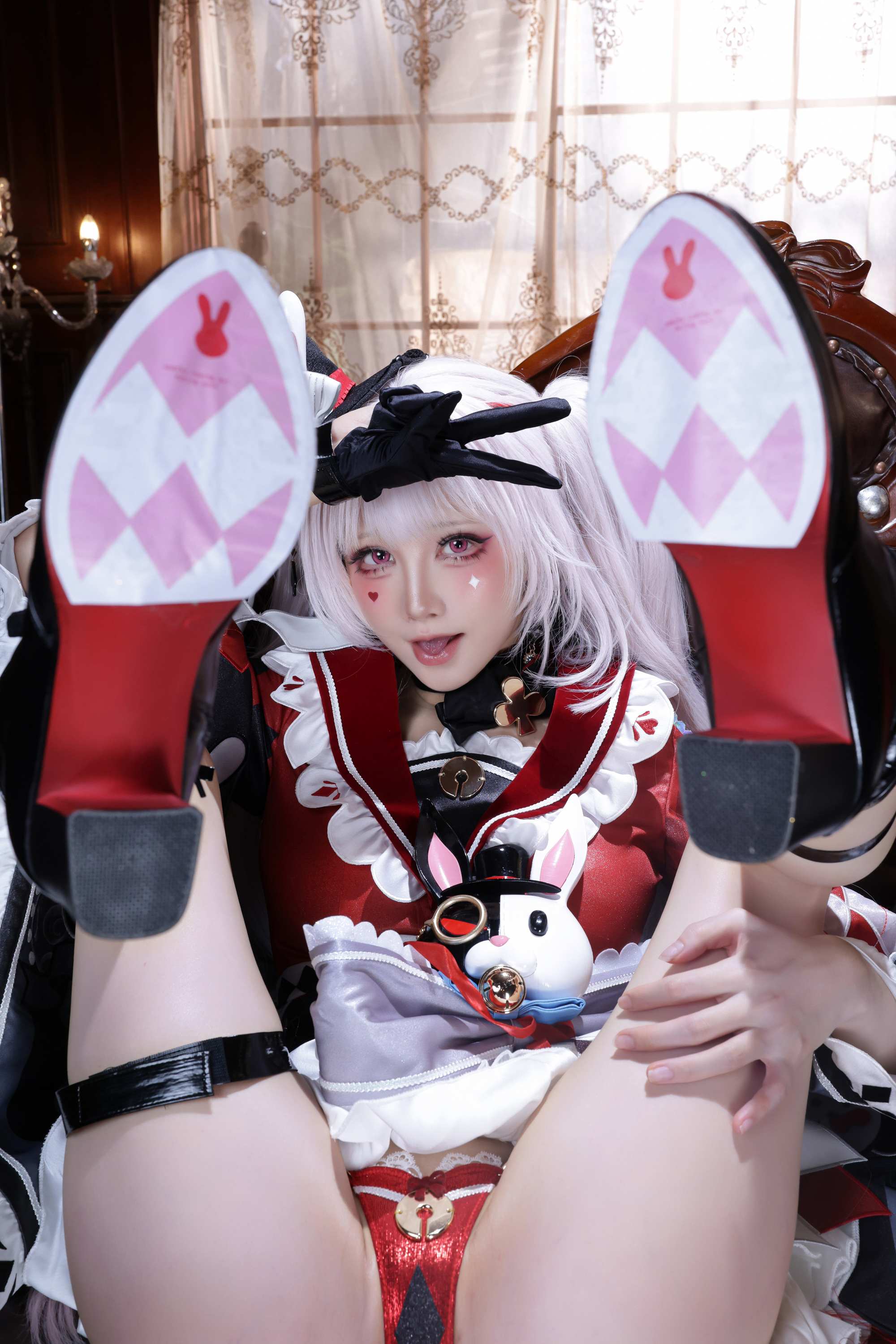 水淼aqua 火花(崩坏:星穹铁道) COS写真图集(第2张,共5张)