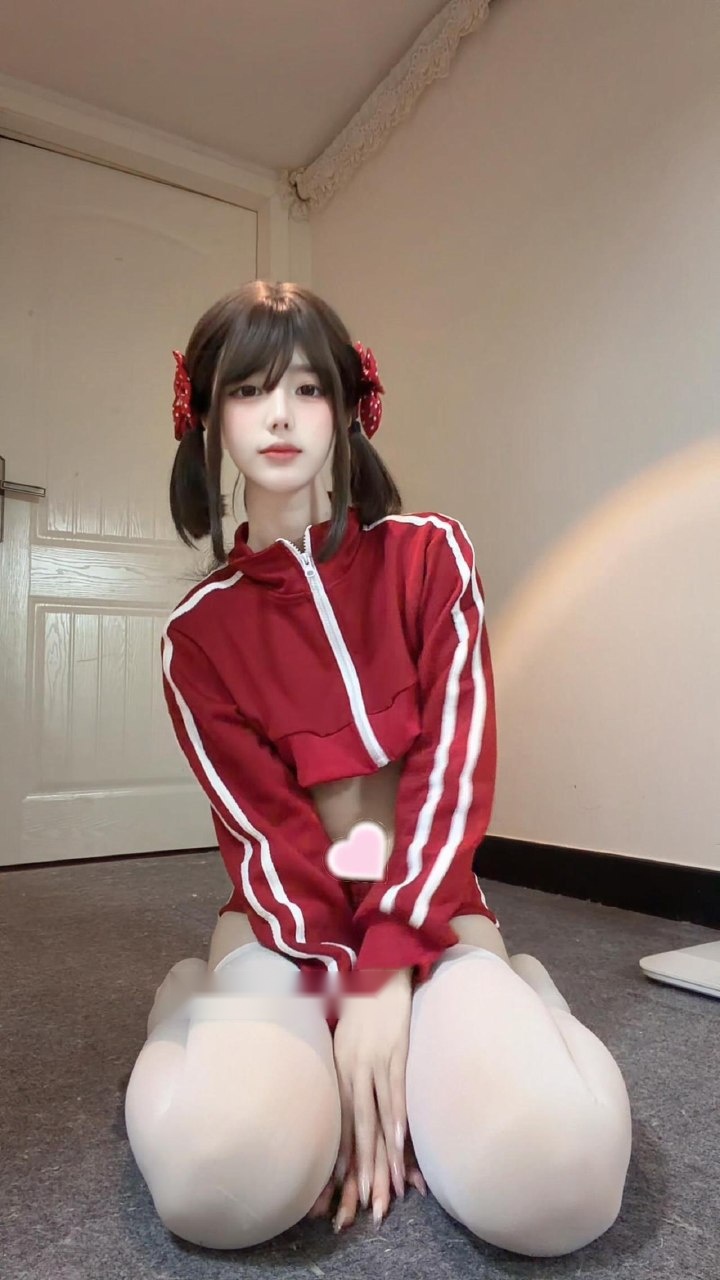 抖音 小宅琳 岛遇 - 这套兔女郎造型跟她以往风格有什么区别?(第3张,共3张)