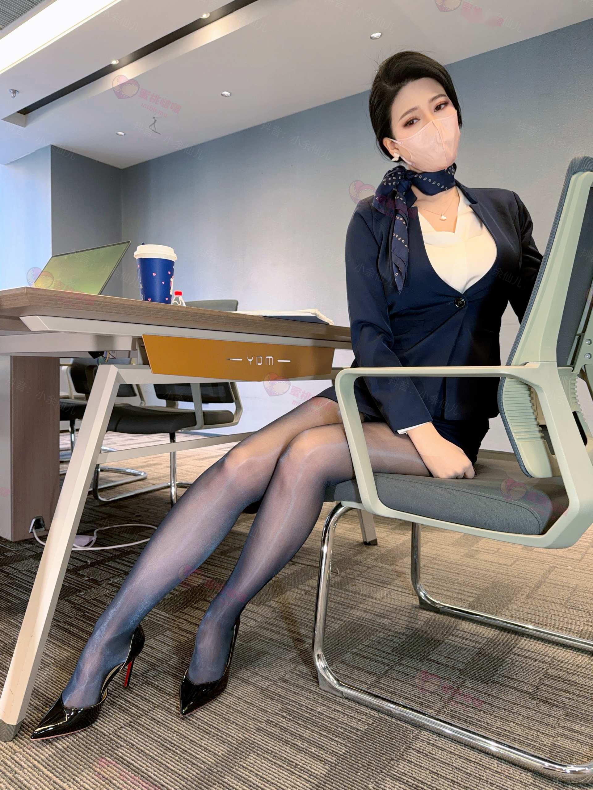 余少奶奶女上司图集整理,这套职场主题的COS作品你看过几组?