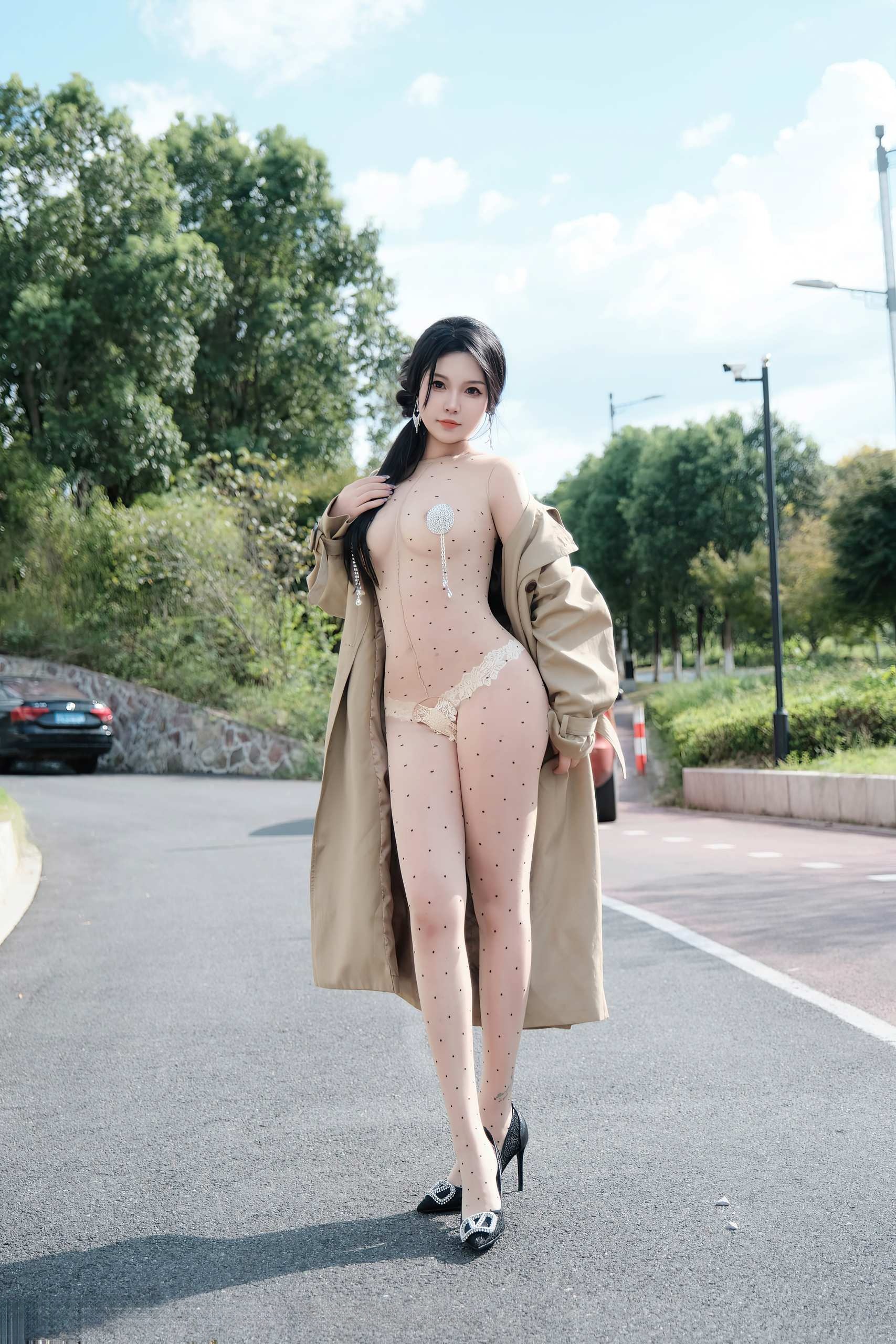 Xiuren秀人网2024.10.10 麦田50+/ COS写真图集(第3张,共3张)